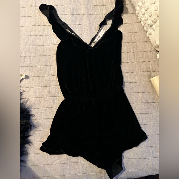 Victoria's Secret Other - NWT Victoria’s Secret velvet romper